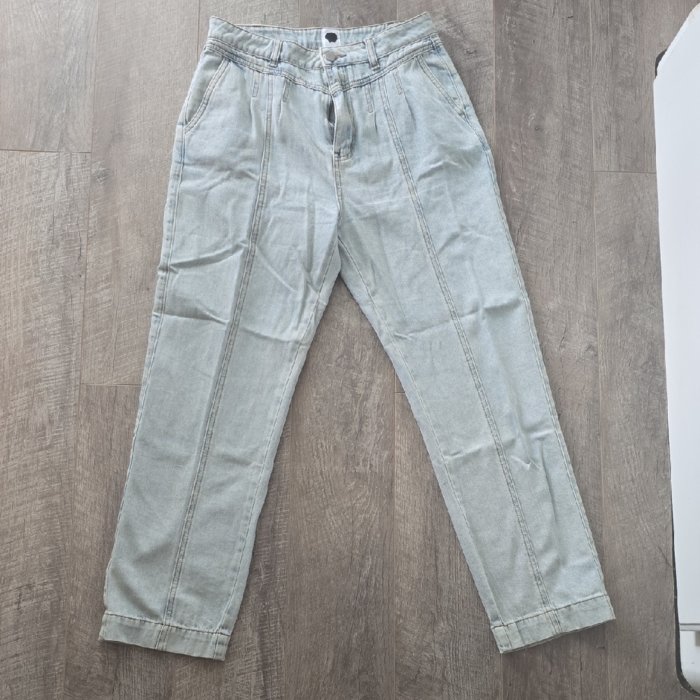 High Rise Blue Jeans with Relaxed Fit